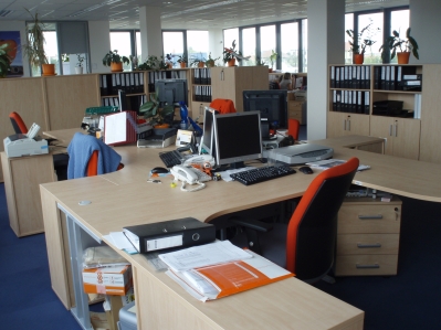 TNT office