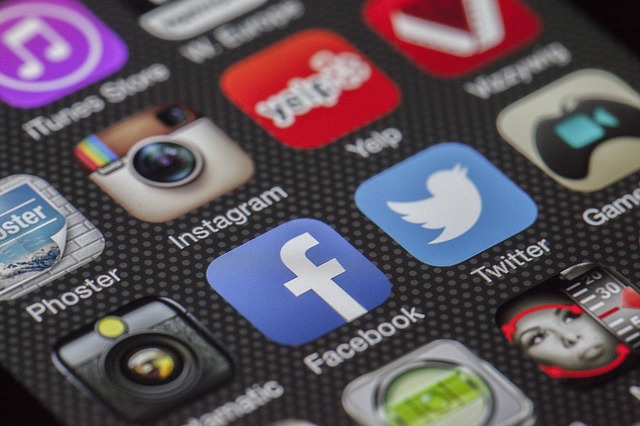Socialne siete