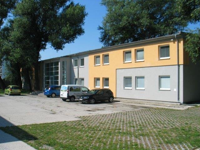 Administratívna budova, Slovnaft