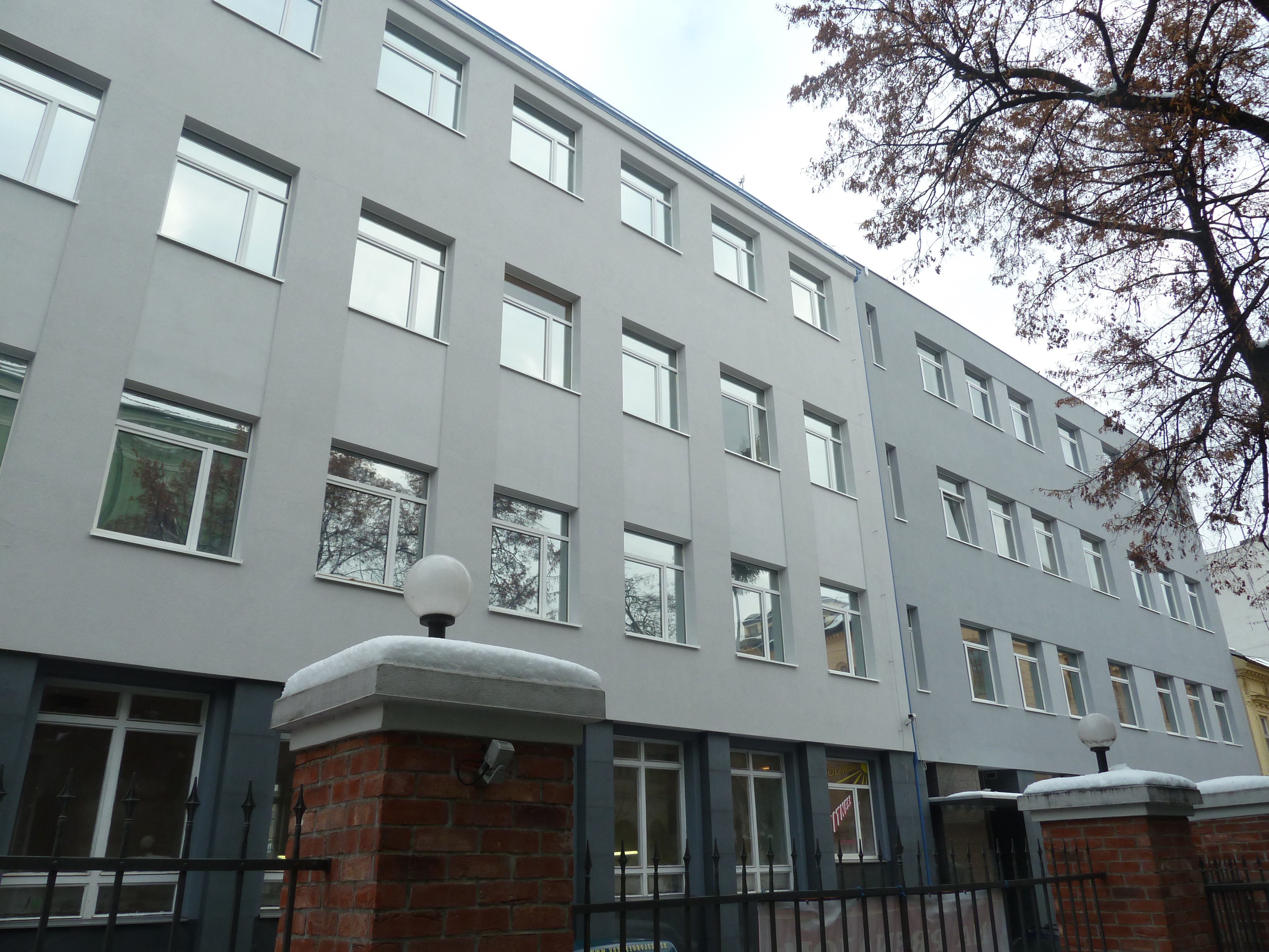 BUSINESS CENTRUM ZOCHOVA