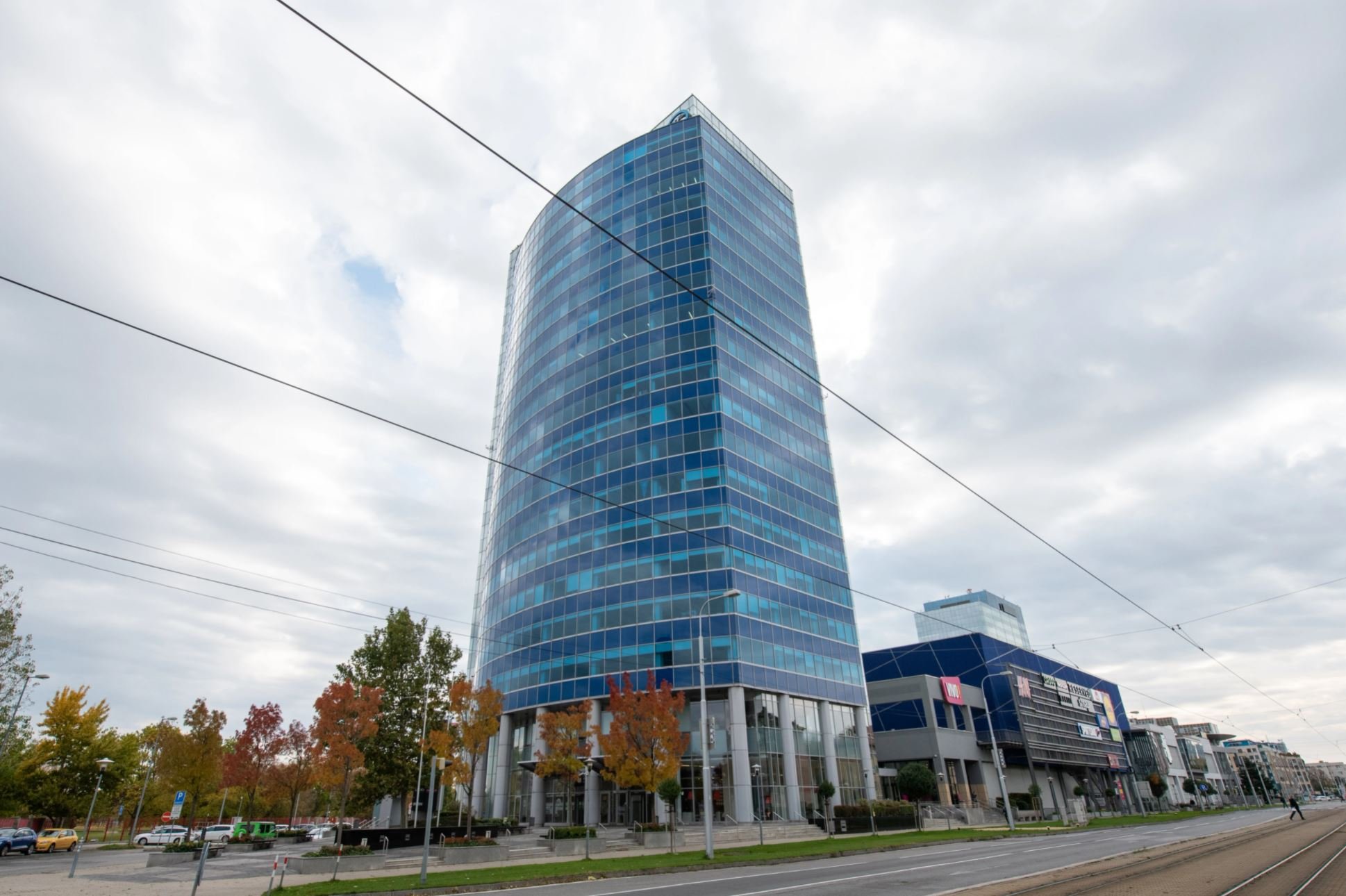 Regus Polus Towers