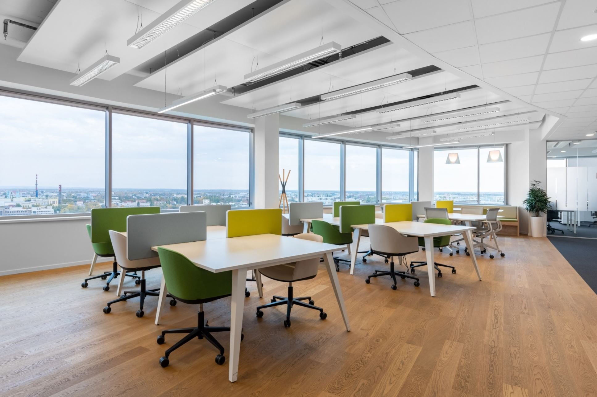 Regus Polus Towers