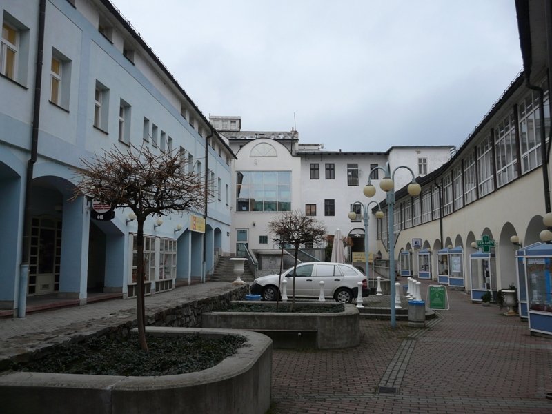 Sklad pri letisku