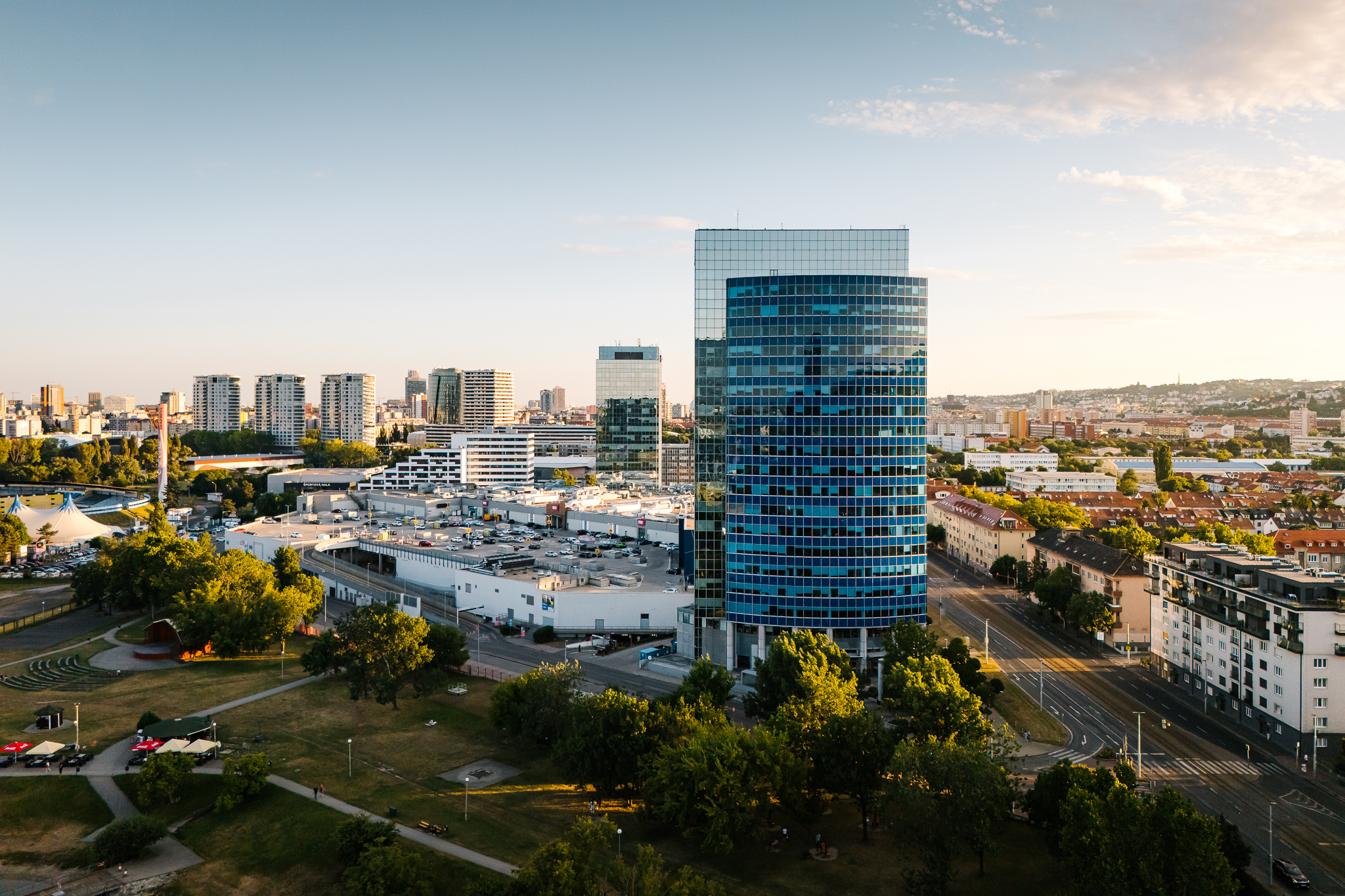 POLUS TOWERS Kancelárie