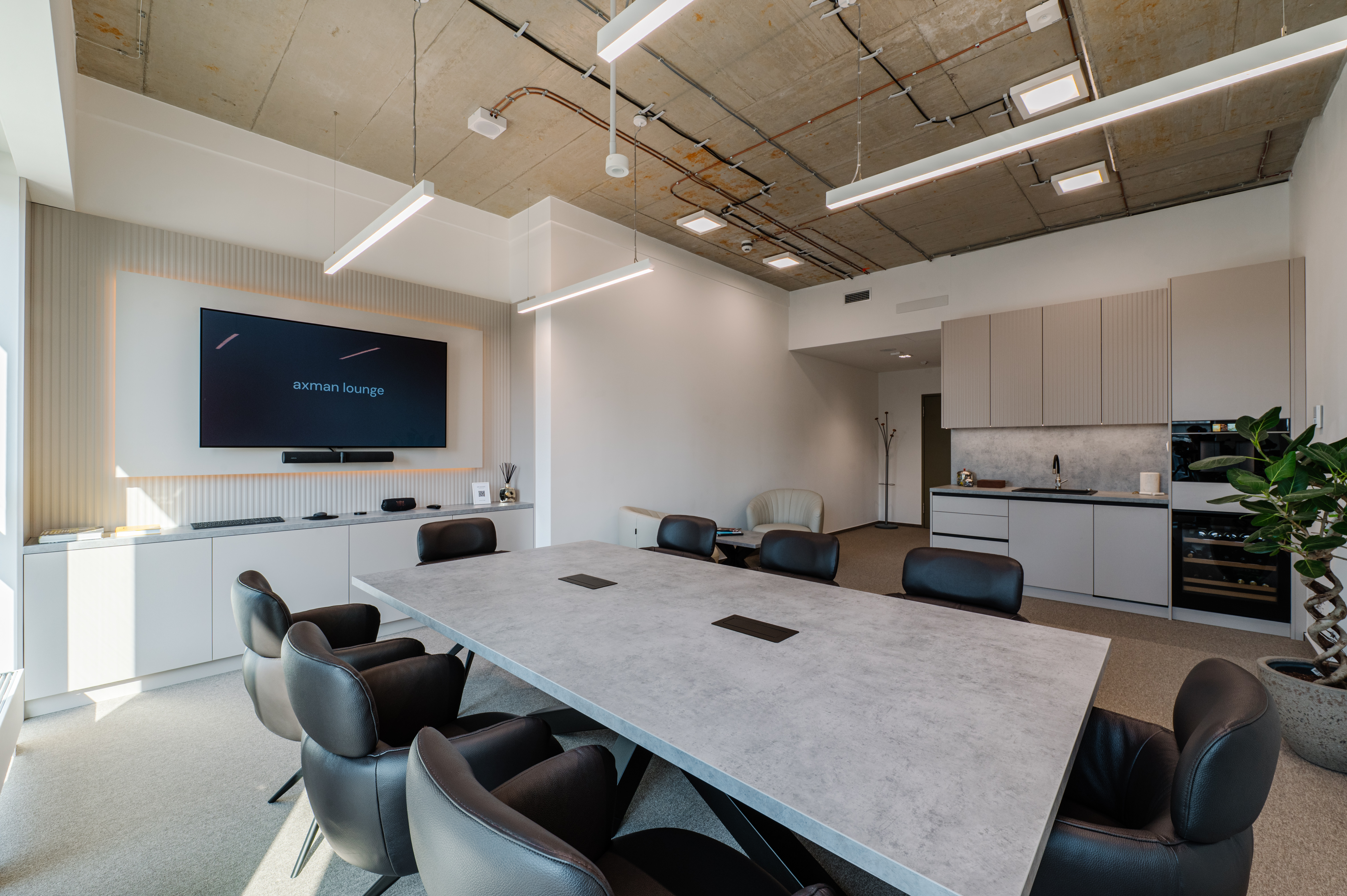 Zwirn office axman lounge