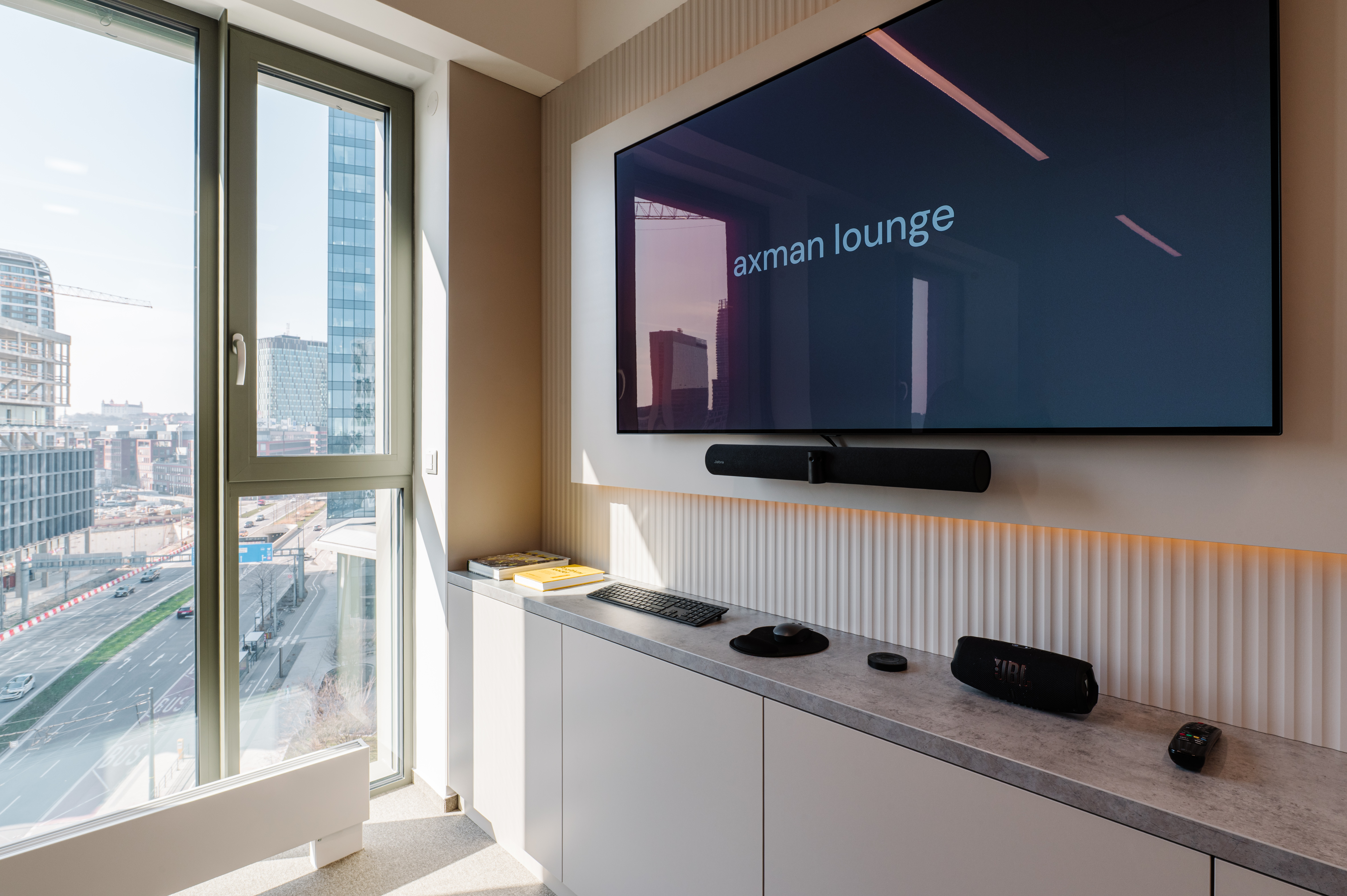 Zwirn office axman lounge