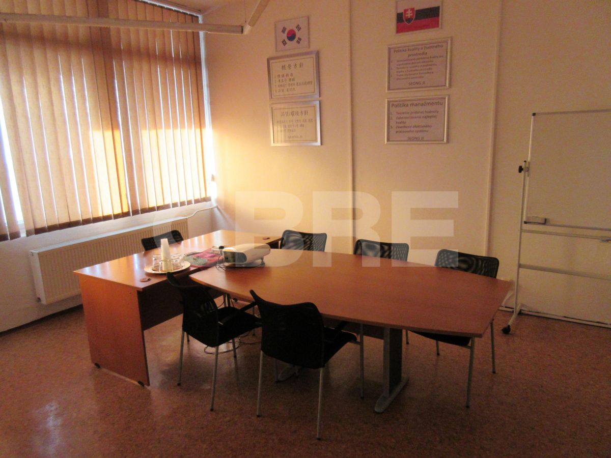 Výrobná hala Cabajská, Nitra