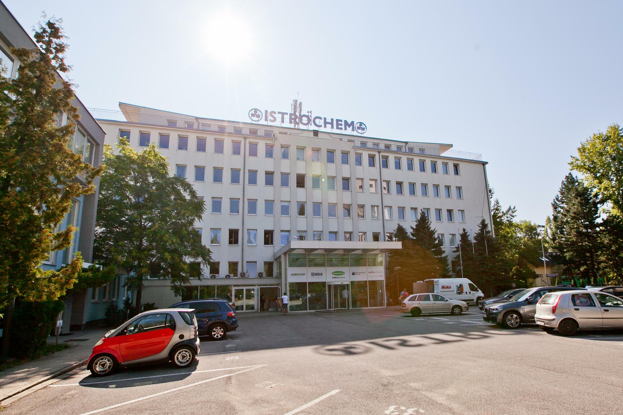 Nobelova 34