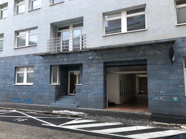 Kolárska 8