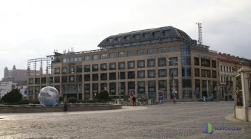 Astoria Palace, Bratislava, Hodžovo nám.