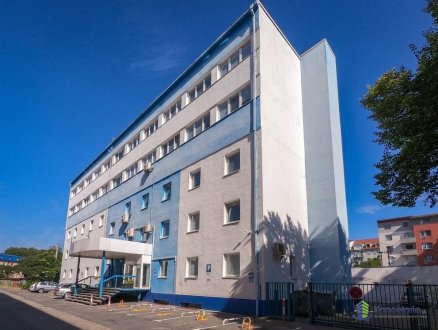 Exteriér, Koceľová 9, Bratislava 82108, Trust Pay services, s.r.o.