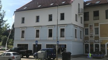 Polyfunkčný dom Hušták, Banska Bystrica, Vajanského nám.