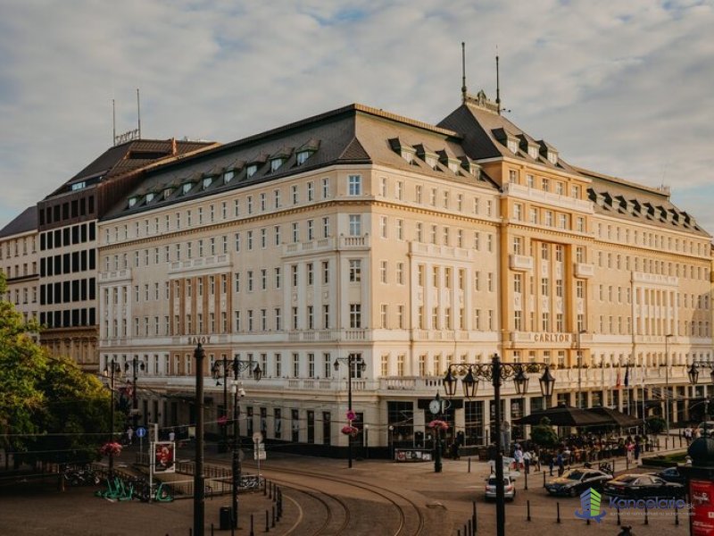 Savoy Offices @ the Carlton