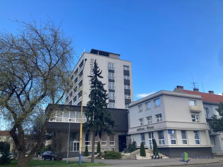 Exteriér, Čsl armády 26, Humenné 06601, OFFICE POINT 8 s.r.o.