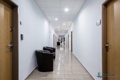 Interiér, Za kasárňou 1, Bratislava 83103, Trust Pay services, s.r.o.
