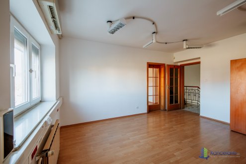 Interiér, Kukučínova 34, Bratislava 83103, Arvin & Benet, s.r.o.