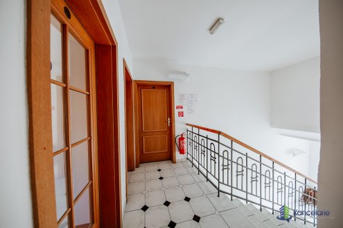 Interiér, Kukučínova 34, Bratislava 83103, Arvin & Benet, s.r.o.