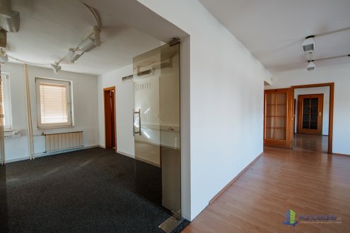 Interiér, Kukučínova 34, Bratislava 83103, Arvin & Benet, s.r.o.
