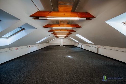 Interiér, Kukučínova 34, Bratislava 83103, Arvin & Benet, s.r.o.