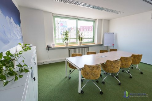 Interiér, Námestie SNP 15, Bratislava 81106, Amigal Group SK, s.r.o.