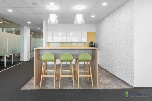 Interiér, Vajnorská 100/B, Bratislava 83104, Regus Business Centre Bratislava, s.r.o.