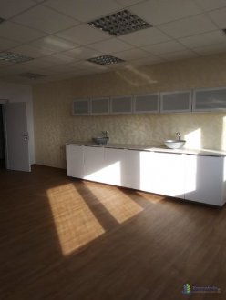 Interiér, Kutlíkova 17, Bratislava 85102, Häusler & Häusler s.r.o.