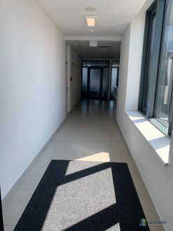 Interiér, Nám. 1. mája 9, Bratislava 81106, MOEZIA s. r. o.