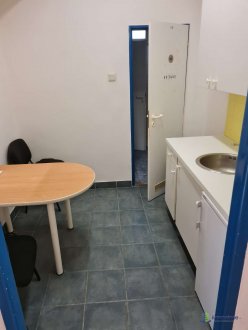 Interiér, Pražská 11, Bratislava 81104, Hotely mládeže Slovakia, a.s.