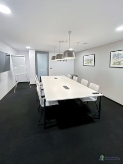 Interiér, Žriedlová 13, Košice 04001, Regus Business Centre Bratislava, s.r.o.