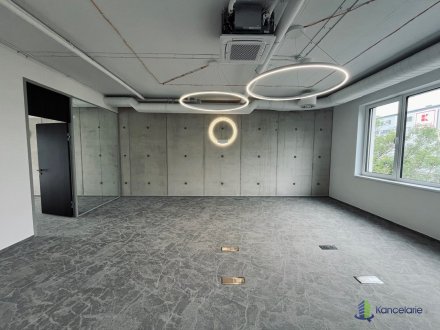 Interiér, Trnavská cesta 68, Bratislava 82102, INVEST 49 a. s.