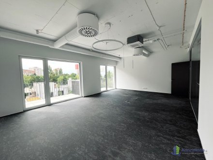 Interiér, Trnavská cesta 68, Bratislava 82102, INVEST 49 a. s.