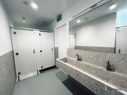 Interiér, Trnavská cesta 68, Bratislava 82102, INVEST 49 a. s.