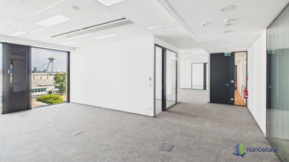 Interiér, Einsteinova 33, Bratislava 85101, CBRE s.r.o.