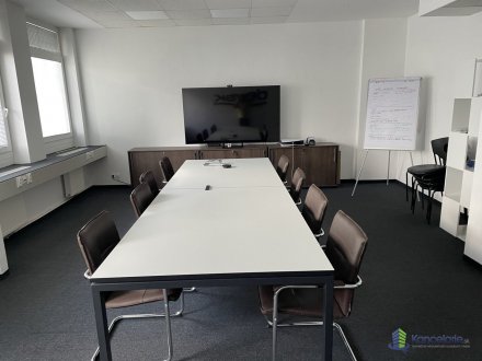 Interiér, Miletičova 21, Bratislava 82108, Funding s.r.o