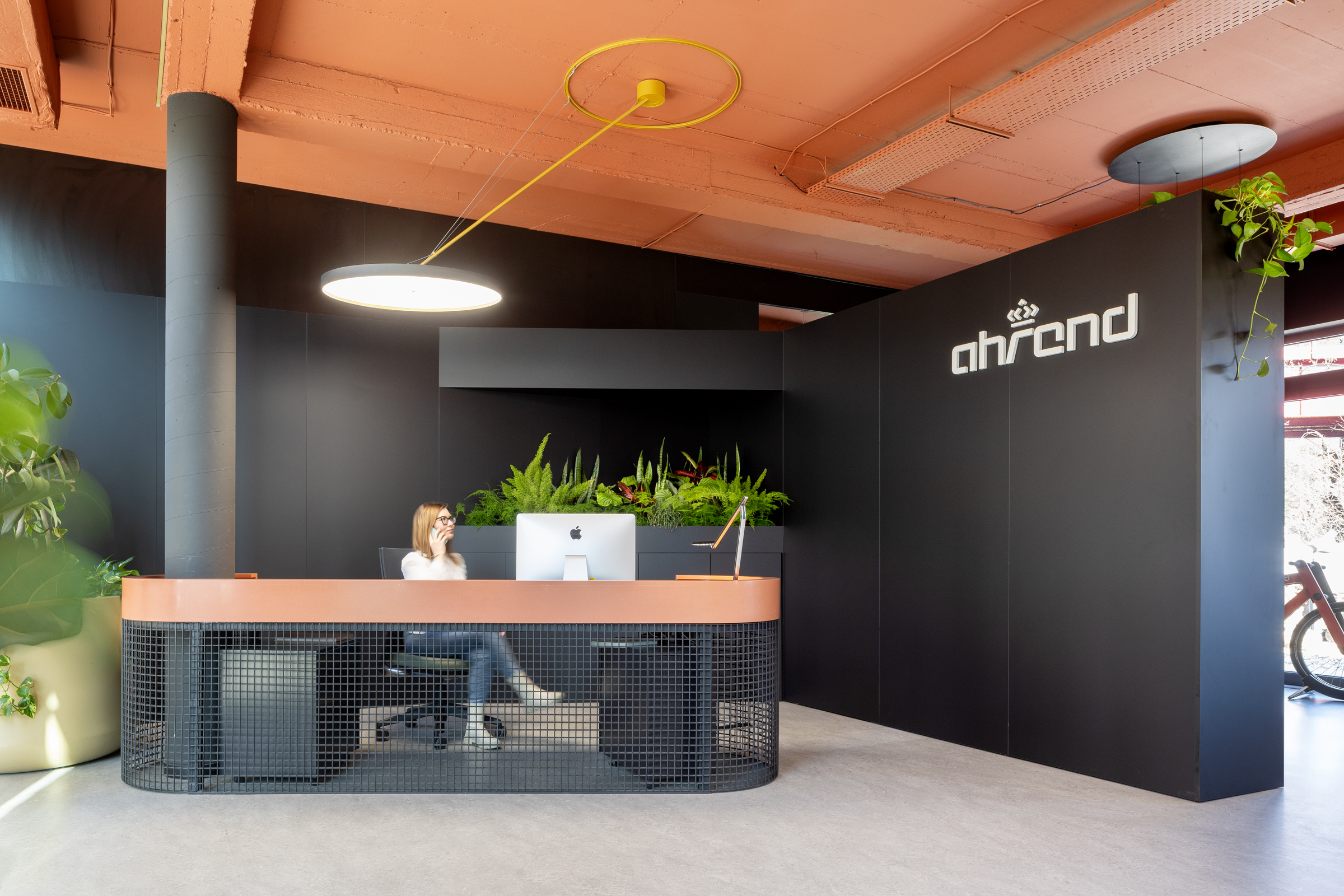 Ahrend